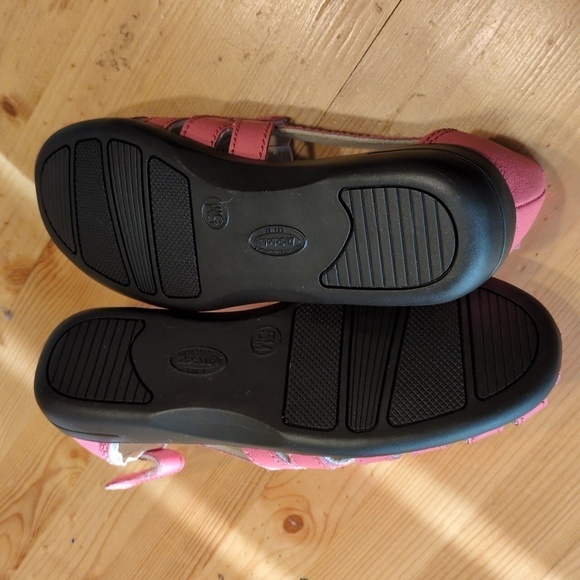Experience Ultimate Comfort with Dr Scholls Advanced Comfort Series Sandals - Picture 11 of 14